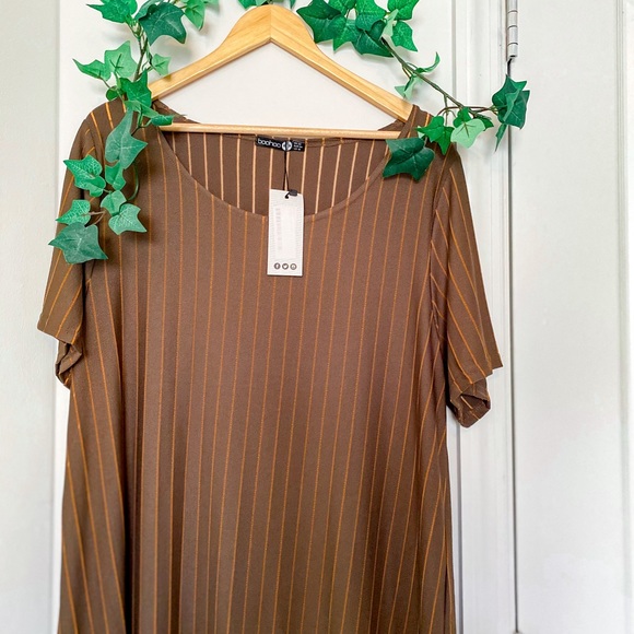 BooHoo Striped Brown Dress NWT PLUS- Size 18 - Picture 2 of 5